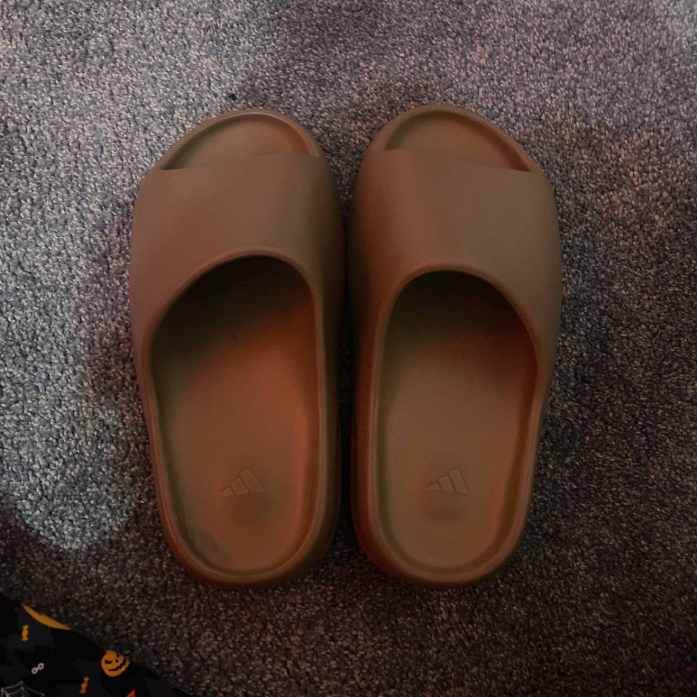 Yeezy Slides